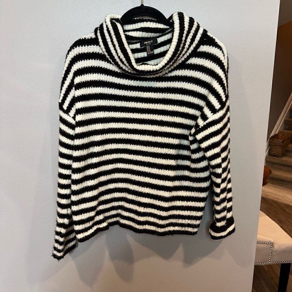 Forever 21 Black & White Fuzzy Turtleneck Sweater